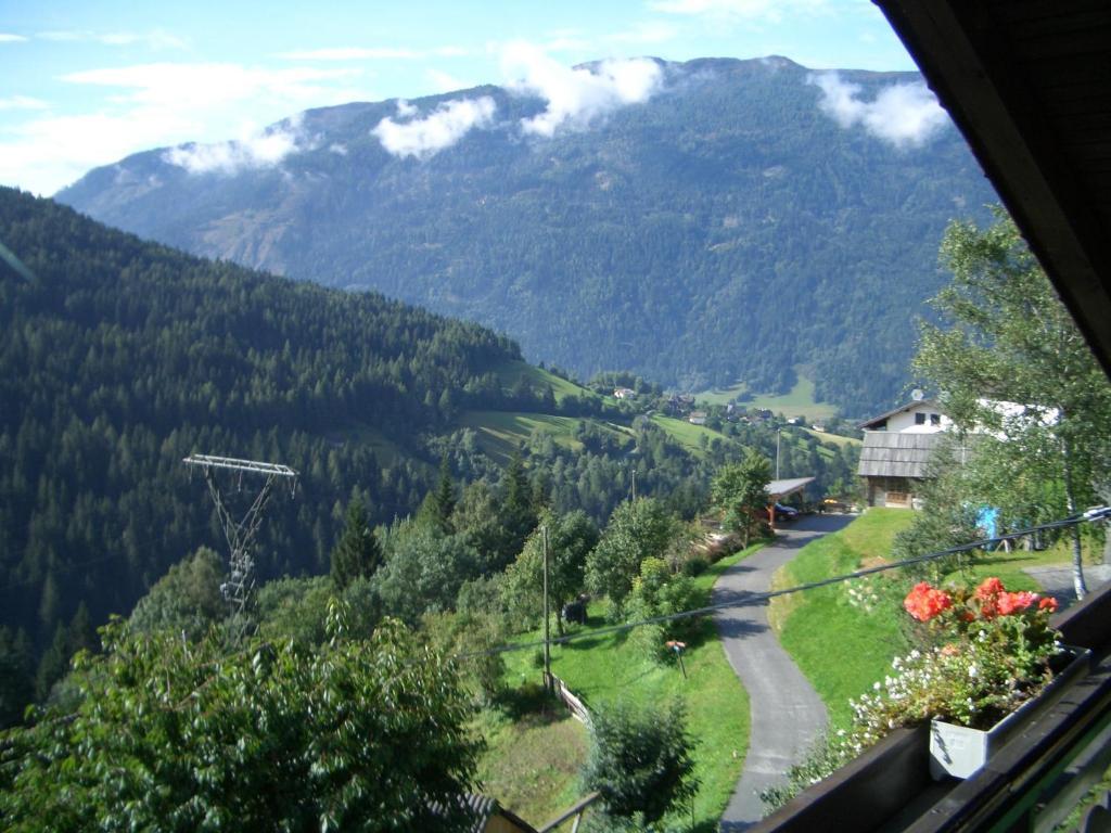 Chalet Catton Four Bedroom Appartement Near Bad Kleinkirchheim ราเดนไทน์ ภายนอก รูปภาพ